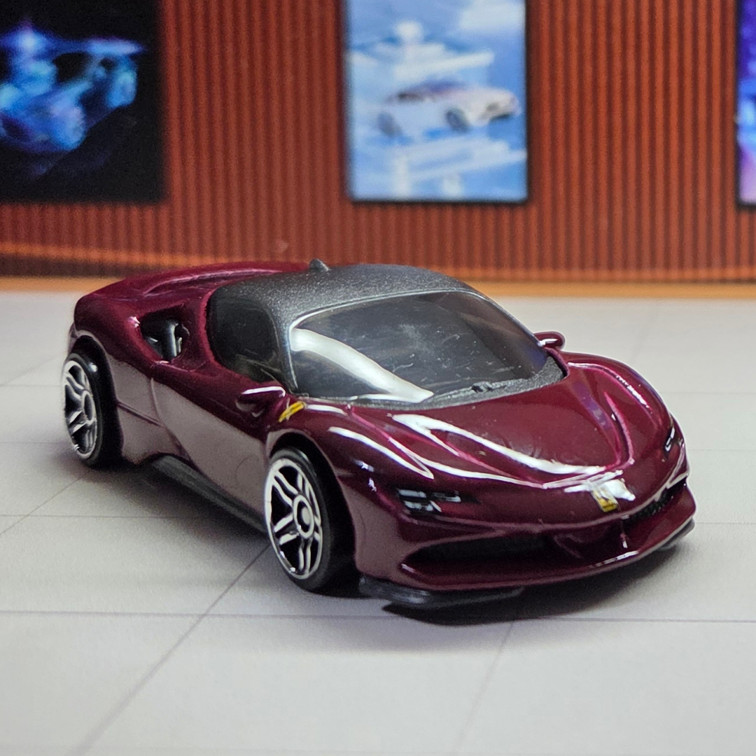 1/64 Auto Showcase Diorama with Wood Wall Luxury Showroom